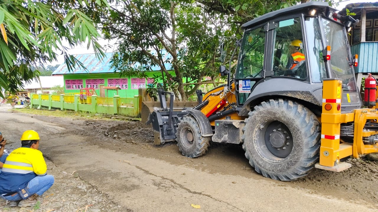 Masmindo Lakukan perbaikan jalan pada 13 Juli 2025